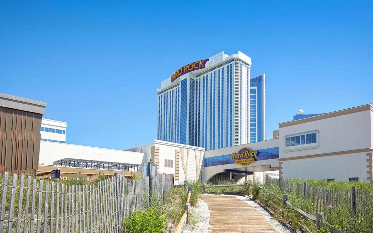 Hard Rock & Casino Resort