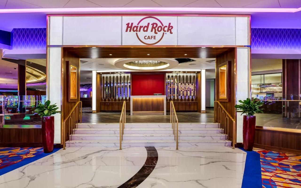 Hard Rock & Casino 4*